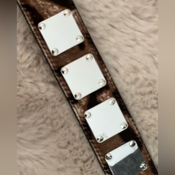 NEW! MCM belt with mirror and fur detail NWOT limited edition - Picture 6 of 8